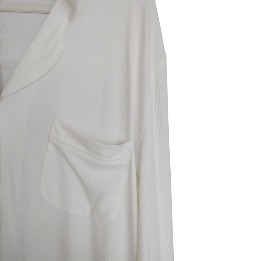 SKIMS Soft Lounge Button Up Pajama Top - Picture 6 of 15